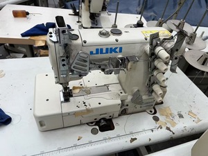 Sử Dụng Jukis 7723 Ba Kim 4 Chủ Đề Dưới Coverstitch Máy May Phẳng Interlock Máy May - Product Image 5