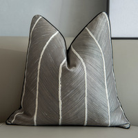 Housse de coussin moderne de luxe léger avec passepoil, taie d'oreiller jacquard géométrique, coussin décoratif pour hôtel, canapé et salon