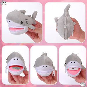 8587 Venta al por mayor económica de pequeños regalos bonitos: Monedero de peluche de tiburón, adornos colgantes de peluche para decoración de bolsos y mochilas de niñas - Product Image 3