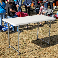 Table pliante portable en plastique de 122 cm pour extérieur, design moderne, idéale pour hôtels, hôpitaux, entrées, mariages et événements – Vente en gros à prix abordable