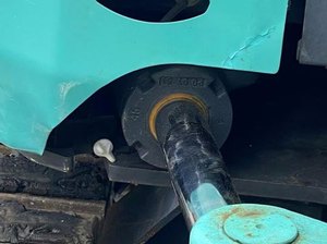 Excavadoras Usadas de Buena Calidad de Japón, Kobelco SK30, Maquinaria Kobelco para Construcción de Carreteras en Venta - Product Image 6