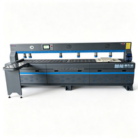 Perforatrice latérale servo-synchronisée avec collecteur de poussière intégré pour le perçage de trous latéraux et le positionnement linéaire du bois rainuré