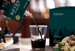 ชุนฮอนแคร์ พรีเมี่ยม สารสกัดสมุนไพรเกาหลี บลัคโกท วิตาล เอนเนอร์จี้ บูสเตอร์ อาหารเสริมเพิ่มพลังงาน บำรุงกำลังและระบบไหลเวียนโลหิต - Product Image 5