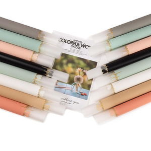 Papier d'emballage pour fleurs imperméable en gros d'usine, <span class=keywords><strong>film</strong></span> gelée Cœur Battant, emballage synthétique en PE pour bouquets de fleurs - Product Image 1