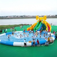 Promotion : Grand parc aquatique gonflable avec toboggan, piscine mobile autoportante, structure de jeu extérieure et château gonflable