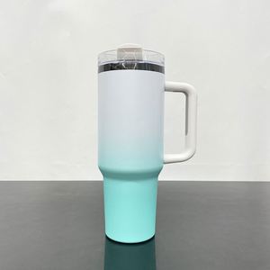 Vaso Deportivo de 40 oz con Recubrimiento Antiadherente, Color Negro con Degradado, Personalizable con Logotipo, Libre de BPA, Apto para Grabado Láser - Product Image 4