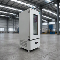 Armoire de stockage à température et humidité constantes de grande capacité 468L pour réactifs de laboratoire et calibrage d'instruments