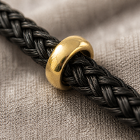 Bracelet unisexe tendance en acier inoxydable rouge tressé, fait main et ajustable, pour bijoux de créateur