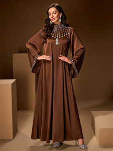 Vestido largo musulmán de satén con bordado, elegante y lujoso, personalizado por LEDUO, para bodas y fiestas. - Product Image 3