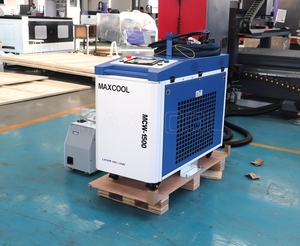 Máquina de <span class=keywords><strong>limpieza</strong></span> láser portátil de fibra de 1000W, 1500W, 2000W, 3000W, para pintura, eliminación de revestimiento de óxido de Metal para reparación de automóviles - Product Image 2
