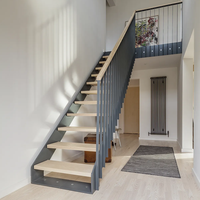 Escalier d'intérieur moderne flottant avec lumière LED, rampe droite en verre pour appartement, sous-sol, escalier d'intérieur préfabriqué en bois