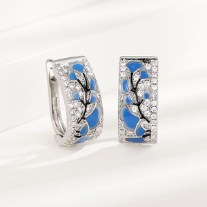 Anello Floreale Stile Cinese con Orchidea e Iris per Donne, Gioiello Elegante e alla Moda - Product Image 2