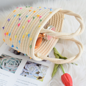 Nuevo bolso de moda de paja y cuerda de algodón, un popular bolso de hombro para mujer, versátil y elegante, perfecto para llevar como bolso de mano. - Product Image 4