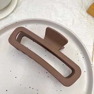 Pinzas para el pelo para mujer de 13cm y nuevo diseño de alta calidad al por mayor, accesorios de plástico para el cabello para niñas - Product Image 6