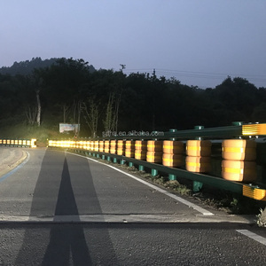 Barrera de seguridad de carretera de tipo rodante de carretera estándar ISO9001, barrera de choque de barandilla de rodillo EVA para carretera - Product Image 2