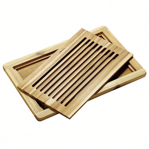 Planche à découper en bois KESPER avec rainures pour une utilisation en cuisine - Product Image 2