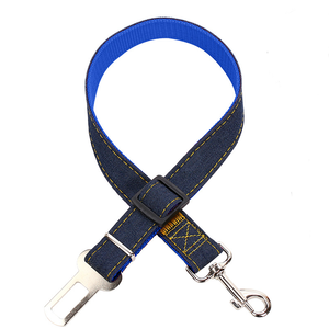 Cinturón de seguridad de asiento de coche para mascotas clásico de nailon vaquero de longitud ajustable - Product Image 1