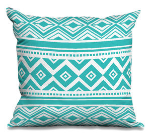 Housse de coussin décorative et étui pour coussin conçus pour le confort du salon avec un tissu doux, une construction durable et un design élégant - Product Image 4