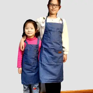 Hot sell custom logo black blue color kids denim apron with pockets garden jeans painting apron cotton