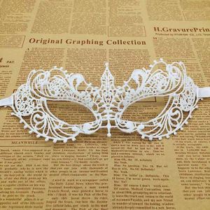 Masque de mascarade d'Halloween, masque pour les yeux sexy en dentelle noire brodée, accessoire de cosplay, thème fantastique européen et américain - Product Image 4