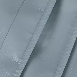 Рулон тентовой ткани из ПВХ плотностью 550 г/м² с защитой от УФ-излучения, водонепроницаемый, для укрытия грузовиков и наружного применения - Product Image 2