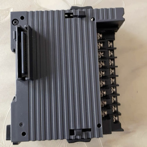 Bloque de terminales de tornillo de 16 puntos KV-B16TD KV-B16XA KV-B16XC KV-B16TCP, MOSFET (Sink) Nuevo y Original KV-B16TD KV-B16XA KV - Product Image 2