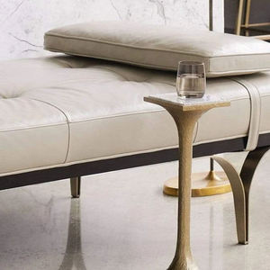 Banco Tapizado en Cuero de Alta Calidad, Cómodo, Estilo Italiano Minimalista, Reposapiés para Cama - Product Image 6