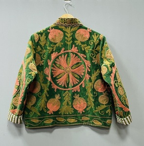 Chaqueta de terciopelo Suzani bordada a mano para mujer, cuello alto, manga larga, corte recortado, cálida, informal, para otoño - Product Image 5