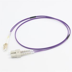 Câble de raccordement <span class=keywords><strong>fibre</strong></span> <span class=keywords><strong>optique</strong></span> Duplex MM OM4 SC LC UPC OEM 5m 10m 15m 20m <span class=keywords><strong>30m</strong></span> directement de l'usine - Product Image 4