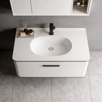 Mueble de Baño Moderno Suspendido en la Pared con Espejo, Estantes de Almacenamiento y Bandejas Funcionales, Diseño Elegante y Contemporáneo