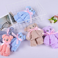 Fabricant Vente en gros Serviette carrée en polaire corail souvenir épaissie absorbante à séchage rapide Cadeau personnalisé Retour ours Maison