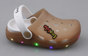Zoccoli per bambini <span class=keywords><strong>scarpe</strong></span> da giardino a LED ragazzi ragazze sandali illuminati bambini leggeri antiscivolo Kinder Sandalen sandali per bambini zoccoli per bambini - Product Image 3