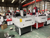 Table mobile en fonte semi-fermée AR4040 6060 machine de routeur cnc en métal pour graver le laiton et l'aluminium
