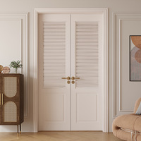 Porte de chambre double en bois massif composite, finition personnalisée Tidal, anti-effraction, avec persiennes blanches pour ventilation intérieure