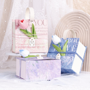 Set Regalo Scatola Tulipano Rosa con Manico, Confezione Regalo Floreale di Lusso per Matrimoni, Compleanni, San Valentino - Product Image 5