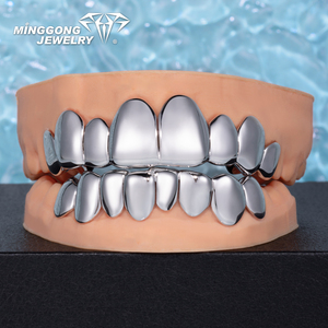 Nuovi Arrivi: Grillz Hip Hop Personalizzati in Oro 10K 14K 18K e Argento Sterling 925 Placcato Rodio, Denti Completamente Lucidati Stile Vampiro per Uomo - Product Image 4