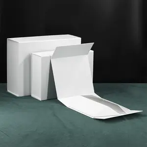 环保可持续可折叠纸质礼品盒，带磁性封口，用于服装和鞋子