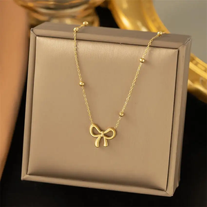 Pendentif Ins en acier inoxydable plaqué or 18 carats Collier nœud papillon Bracelet de chaîne de mode classique avec placage pour femmes - Product Image 2