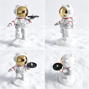 Estatua de <span class=keywords><strong>Astronauta</strong></span> de Resina con Casco Dorado, Figura de <span class=keywords><strong>Astronauta</strong></span> para Decoración de Mesa, Adorno para la Entrada del Hogar - Product Image 4