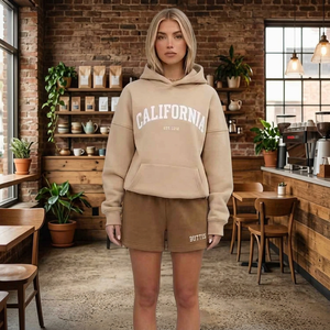Conjunto Deportivo Informal de Dos Piezas para Mujer, Sudadera con Capucha y Pantalones Cortos, Conjunto Deportivo de Sudadera con Capucha y Pantalones Cortos para Mujer - Product Image 1