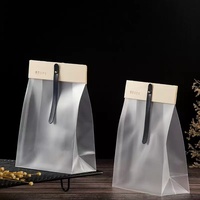 Sachet Doypack en PP pour Biscuits, Bonbons, Pâtisseries, Pain, Snacks, Imprimé par Gravure et Sérigraphie, Transparent, Fermeture à Bouton, Compatible Micro-ondes