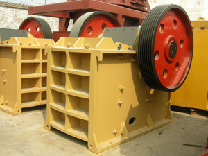Concasseur à mâchoires HDX86 à haut rapport de concassage, puissance de 75 kW, taille d'alimentation maximale de 500 mm, machinerie professionnelle pour zones minières froides - Product Image 1