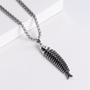 Collar con Colgante de Pez, Detalle Elegante, para Hombre y Mujer, Acero Inoxidable 316L, Joyería Gótica con Personalidad, Simboliza - Product Image 4