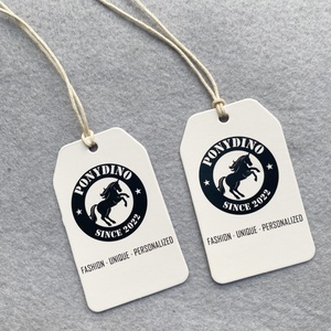Étiquettes suspendues en carton écologiques personnalisées, étiquettes de prix de luxe pour vêtements, logo de marque, étiquettes en papier recyclé pour vêtements - Product Image 3