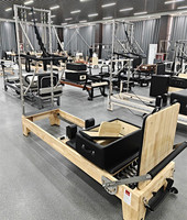 Reformer de Pilates de Madera de Roble con Media Torre Trapecio para Estudios, Gimnasios y Centros de Rehabilitación, Entrenamiento de Core