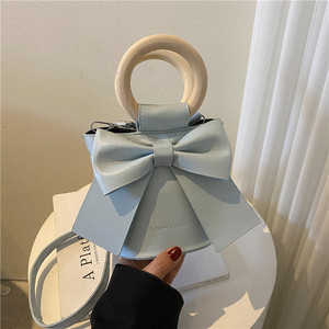 <span class=keywords><strong>Sac</strong></span> à main en <span class=keywords><strong>cuir</strong></span> grossiste poignée en bois nœud décoré dames <span class=keywords><strong>sac</strong></span> de créateur femmes - Product Image 5