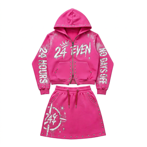 Conjunto de Sudadera con Capucha de 2 Piezas para Mujer, Color Rosa, con Detalles de Remaches, Estampado de Letras, Estilo Urbano, Falda por Encima de la Rodilla, Manga Larga con Cierre - Product Image 1