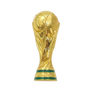 Trofeo de Resina del Premio Mundial de Fútbol, Guante de Oro y Zapato, para Diwali, Graduación, Navidad, Halloween, Pascua y Regalos Promocionales de Año Nuevo - Product Image 1
