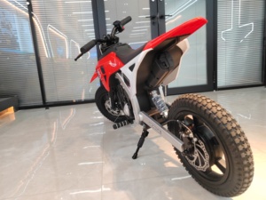 Fabrik-Großhandel Kinder-Motorrad-Spielzeug 24V 250W Elektrisches Kinderfahrzeug mit Hoher/Niedriger Geschwindigkeit Ledersitz Elektro-Motorrad - Product Image 6