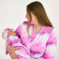 Robes personnalisées Vêtements de nuit doux pour femmes Peignoir classique pour femmes Robe modale solide Femme Ensemble de vêtements de détente élégants Pyjamas en bambou
